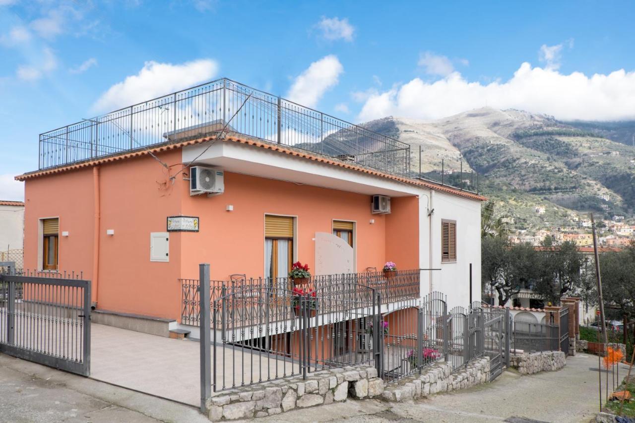 Vivere A Colori Vico Equense Bagian luar foto