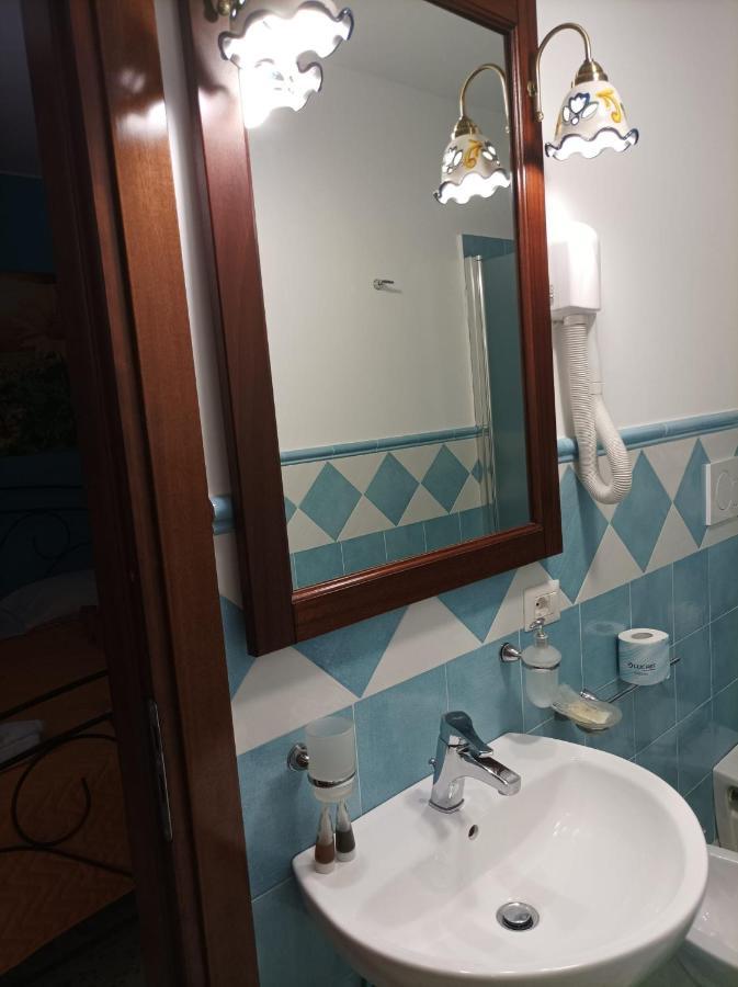 Vivere A Colori Vico Equense Bagian luar foto